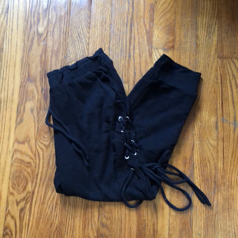 LACE UP MATCHING SET - Picture 2 of 2
